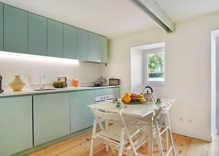 Modern Flat With Double Patio Right Next To Estrela Gardens Appartement *