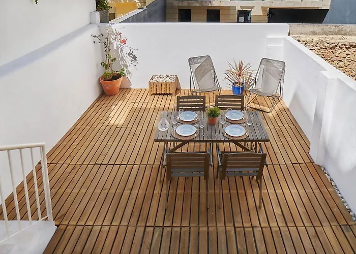Appartement Modern Flat With Double Patio Right Next To Estrela Gardens Lissabon