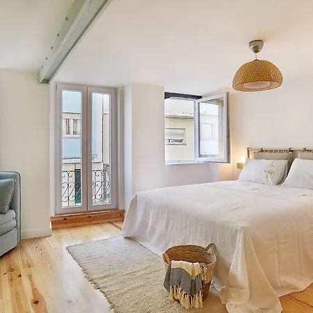 アパート Modern Flat With Double Patio Right Next To Estrela Gardens